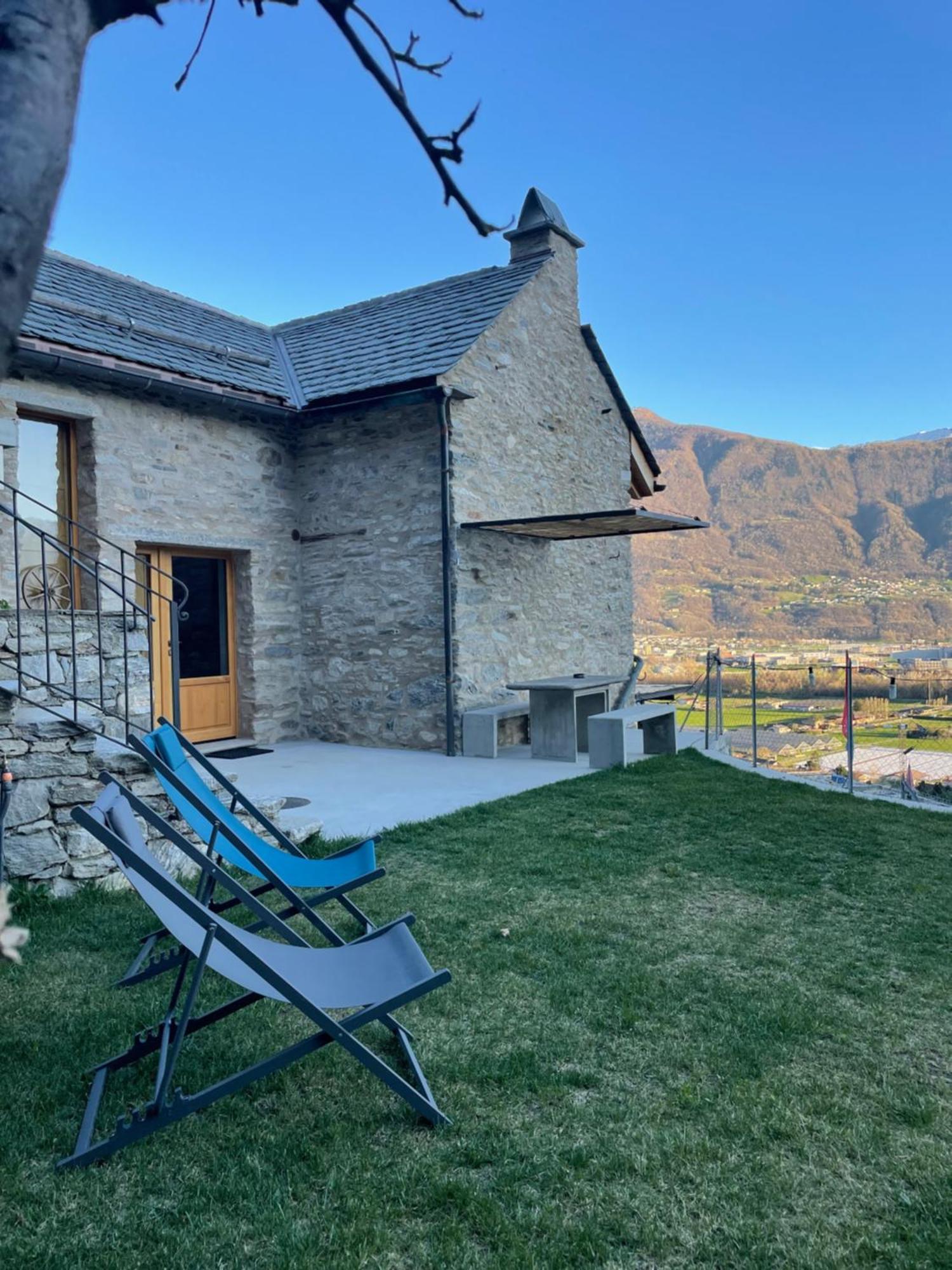 Ca'Gialla Bellinzona Exteriör bild